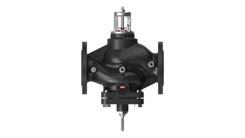 Durchgangsventil von Danfoss, robustes Design mit Anschlussmöglichkeiten. Geeignet für verschiedene Rohrsysteme, industrieller Einsatz möglich.